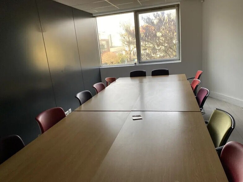 Bureau dans Pantin à louer - Photo de l’immeuble – Image 3 sur 7
