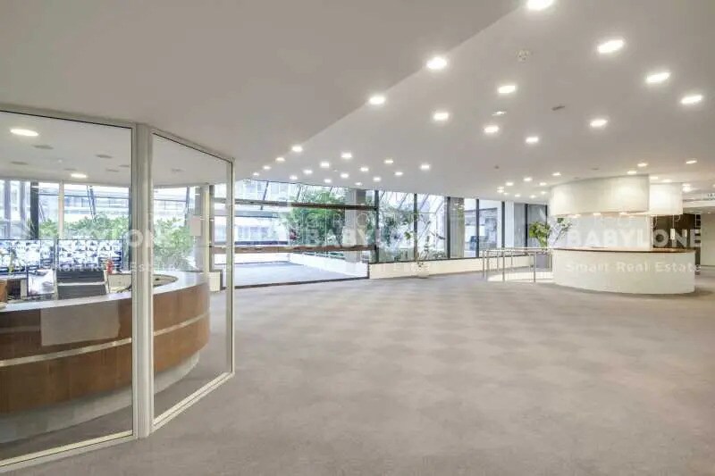 Bureau dans Paris à vendre Hall d’entrée– Image 1 sur 11