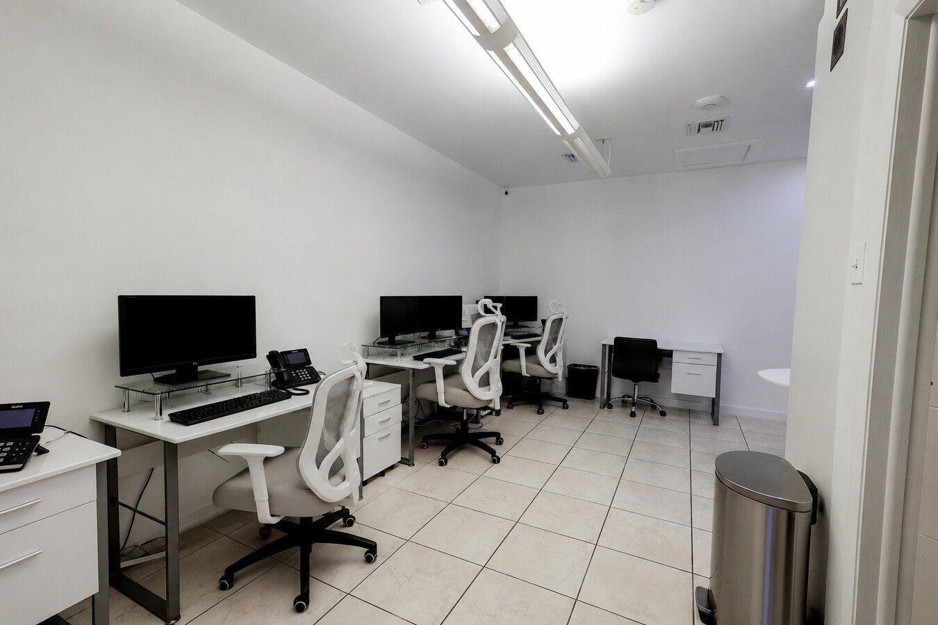 8525 SW 92nd St, Miami, FL 33156 - Lot 11-B - - Photo intérieure - Image 1 of 11