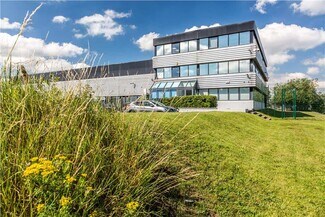Plus de détails pour River Ln, Chester - Coworking à louer