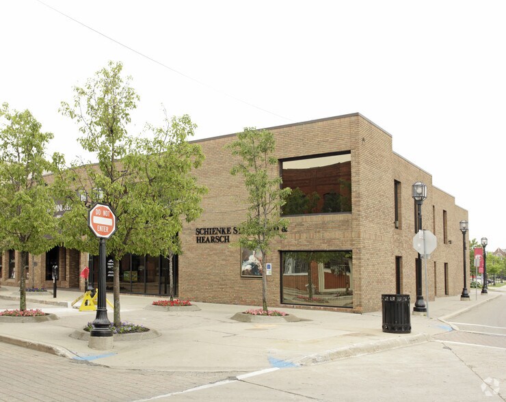 83-85 Macomb Pl, Mount Clemens, MI à louer - Photo de l’immeuble – Image 2 sur 3