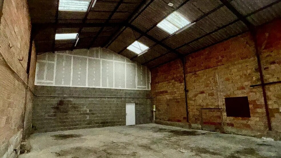 Industriel/Logistique dans Péronnas à louer - Photo de l’immeuble – Image 3 sur 6