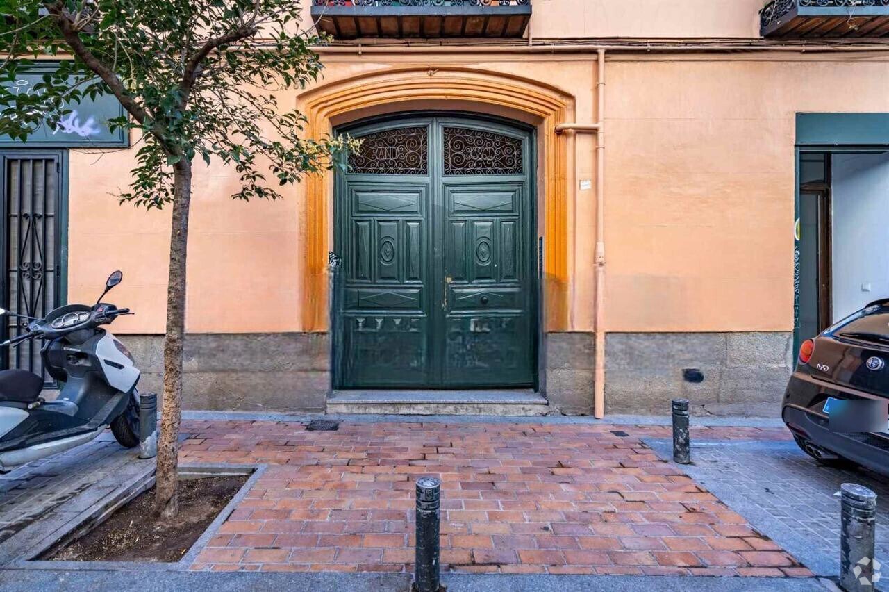 Immeuble residentiel dans Madrid, Madrid à vendre Photo intérieure– Image 1 sur 2