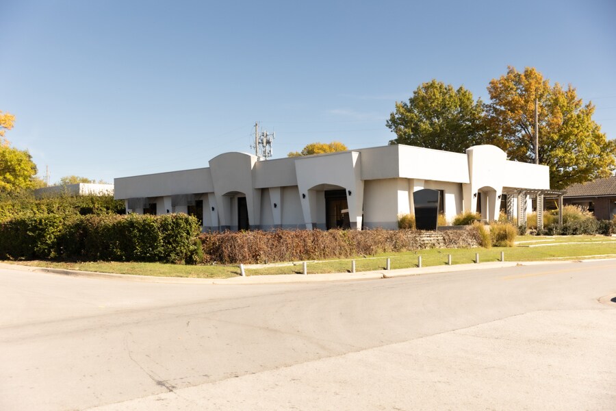 13010 Shawnee Mission Pky, Shawnee, KS à vendre Photo principale– Image 1 sur 2