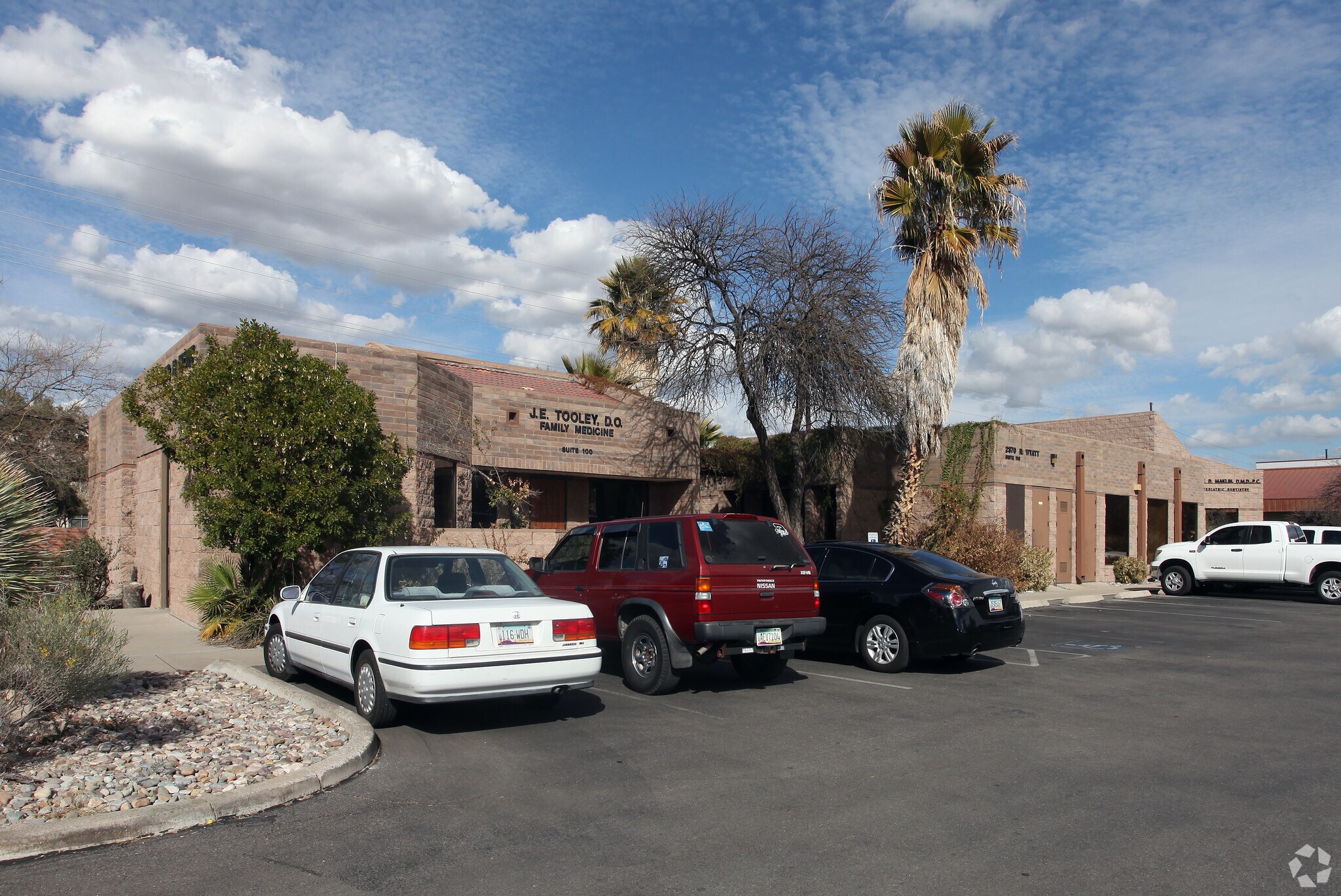 2370 N Wyatt Dr, Tucson, AZ à louer Photo principale– Image 1 sur 3