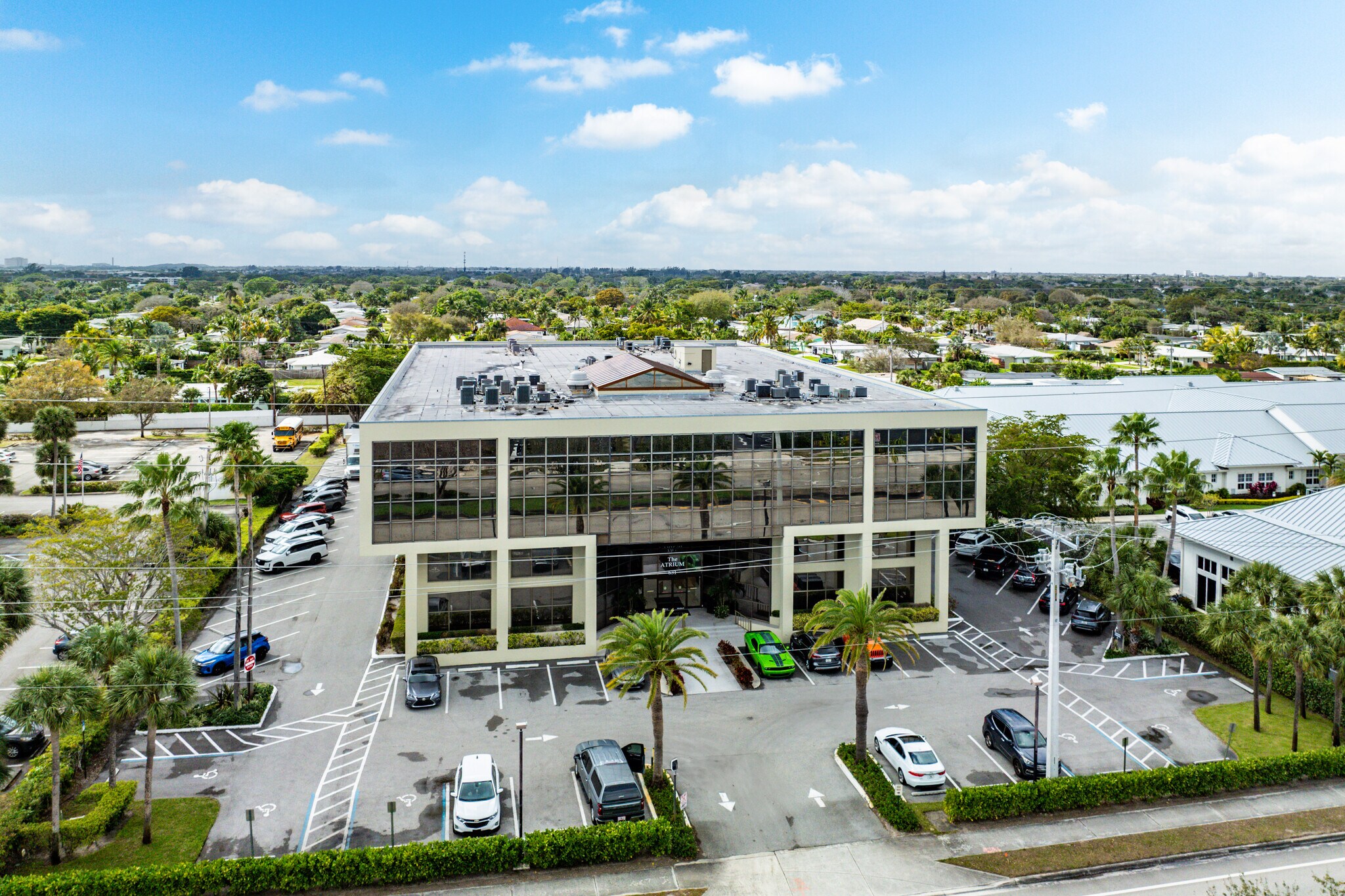 631 US Highway 1, North Palm Beach, FL à louer Photo de l’immeuble– Image 1 sur 7