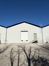 2661-2669 Ludelle St, Fort Worth, TX à louer Photo de l’immeuble– Image 1 sur 6