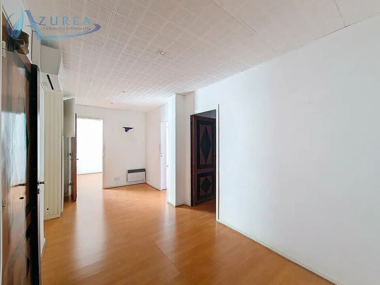 Bureau dans Nice à louer - Photo de l’immeuble – Image 3 sur 9