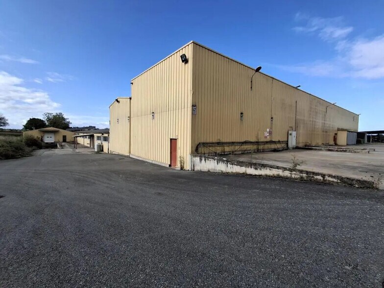 Local d'activités dans Saint-Trivier-sur-Moignans à vendre - Photo de l’immeuble – Image 3 sur 7
