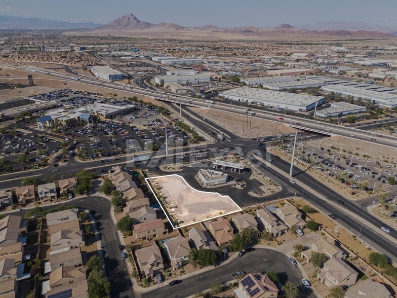 SWC Gibson & Warm Springs, Henderson, NV à louer - Aérien – Image 3 sur 5