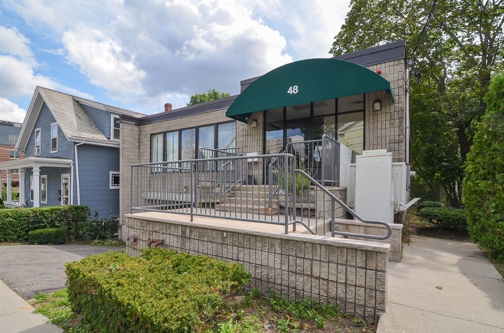 48 Summer St, Watertown, MA à louer Photo principale– Image 1 sur 18
