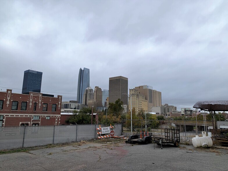 601 & 621 N Oklahoma Ave portefeuille de 2 biens à vendre sur LoopNet.fr - Photo de l’immeuble – Image 3 sur 4