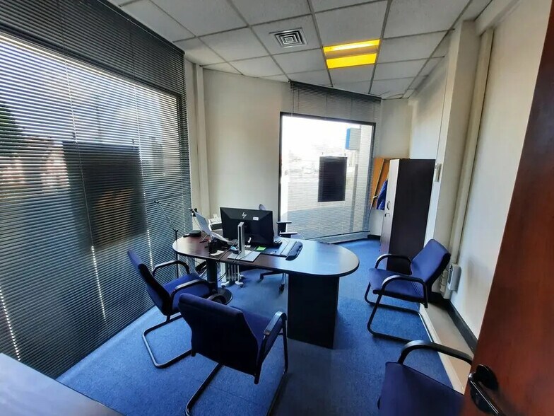 Bureau dans Bihorel à vendre - Photo intérieure – Image 3 sur 13