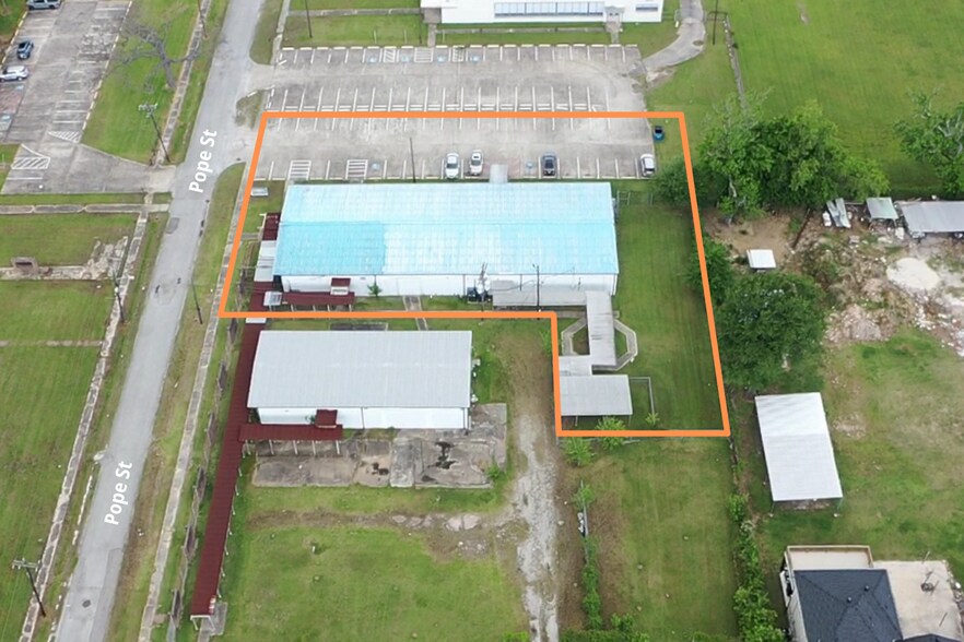 1800 Pope St, Beaumont, TX à louer - Photo de l’immeuble – Image 3 sur 16