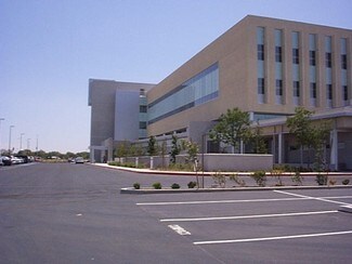 Plus de détails pour 44105 15th St W, Lancaster, CA - Bureau/Médical à louer