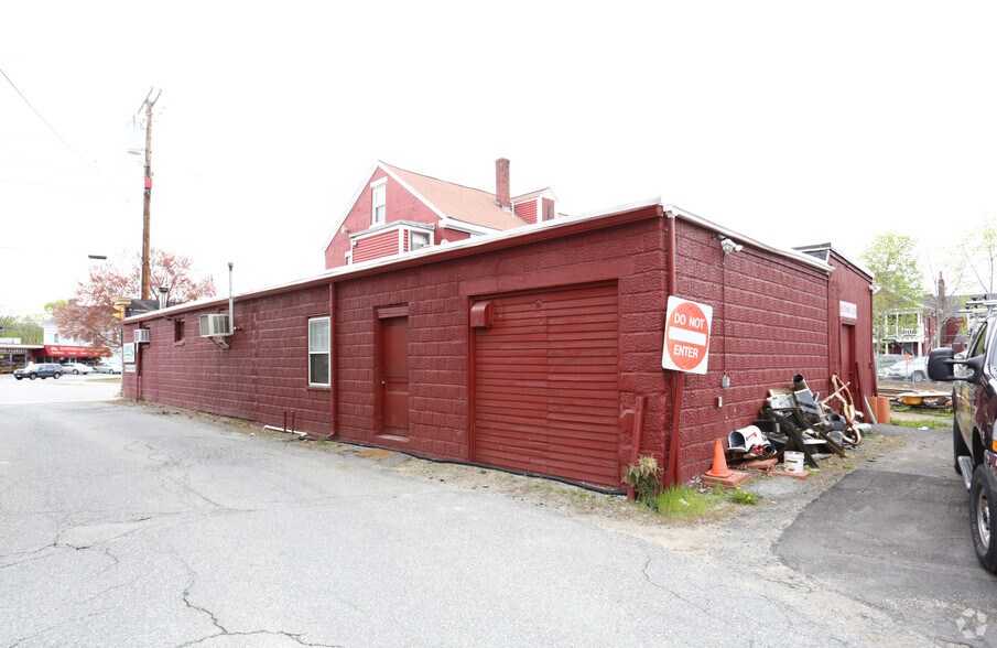 159 Main St, Ashland, MA à louer - Photo de l’immeuble – Image 3 sur 4