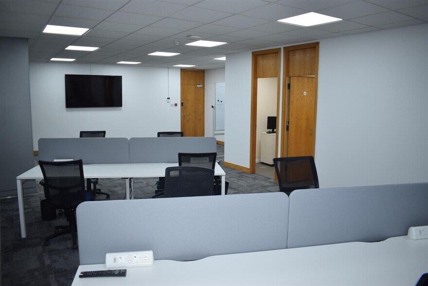 Admirals Way, Londres à louer - Photo de l’immeuble – Image 3 sur 10