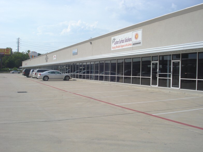 15825 State Highway 249, Houston, TX à louer - Photo de l’immeuble – Image 3 sur 7