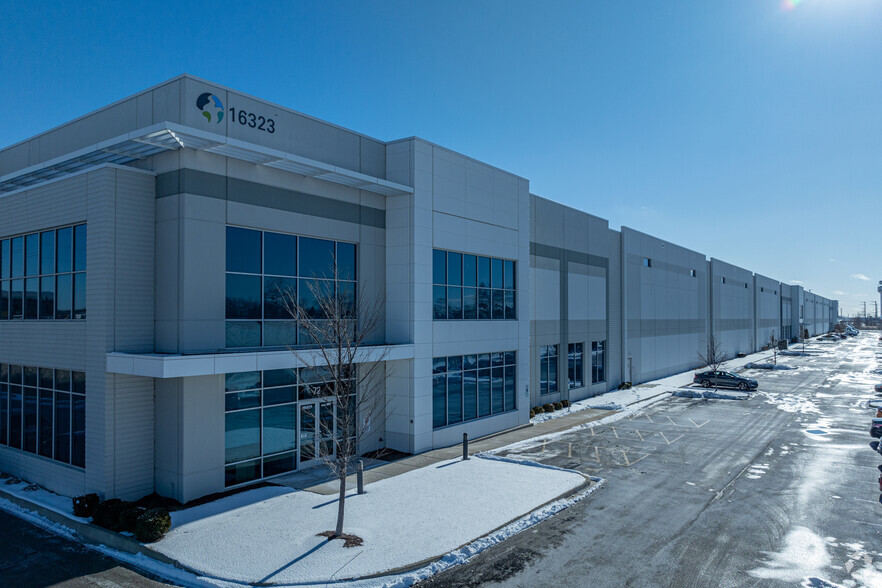 16323 Prologis Pky, Lockport, IL à louer - Photo principale – Image 1 sur 5