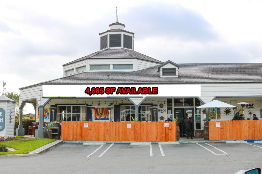 18601-18659 Yorba Linda Blvd, Yorba Linda, CA à louer - Photo de l’immeuble – Image 2 sur 9