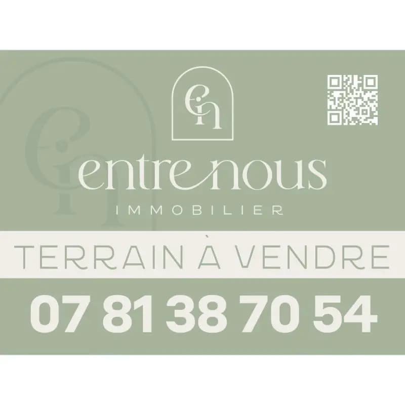 Terrain dans Cours à vendre Photo de l’immeuble– Image 1 sur 4