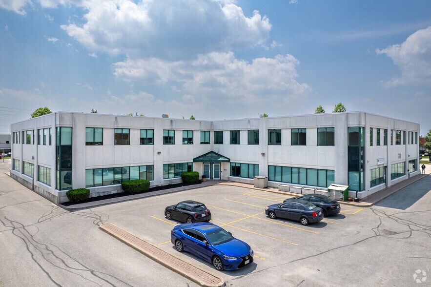 1700 Langstaff Rd, Concord, ON à louer - Photo de l’immeuble – Image 2 sur 2