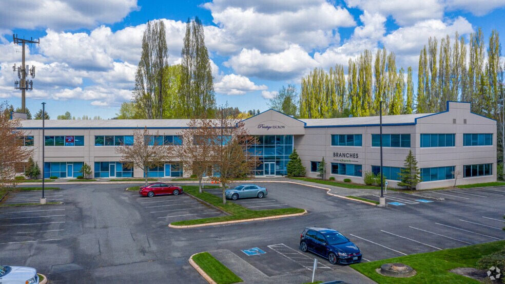 16932 Woodinville Redmond Rd NE, Woodinville, WA à louer - Photo de l’immeuble – Image 2 sur 4