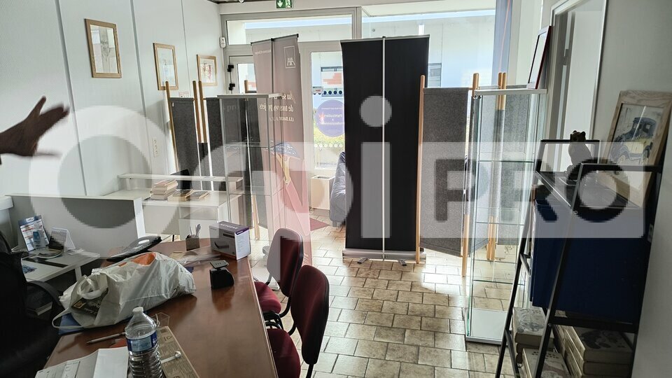 Local commercial dans Reims à vendre - Photo intérieure – Image 3 sur 5