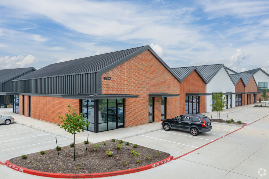 18802 W Airport Blvd, Richmond, TX à louer - Photo principale – Image 1 sur 17