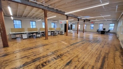 53 Pearl St, Brooklyn, NY à louer Photo intérieure– Image 2 sur 8