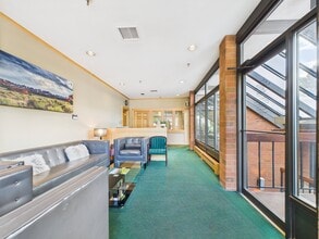 533 E Hopkins Ave, Aspen, CO à louer Photo intérieure– Image 2 sur 16