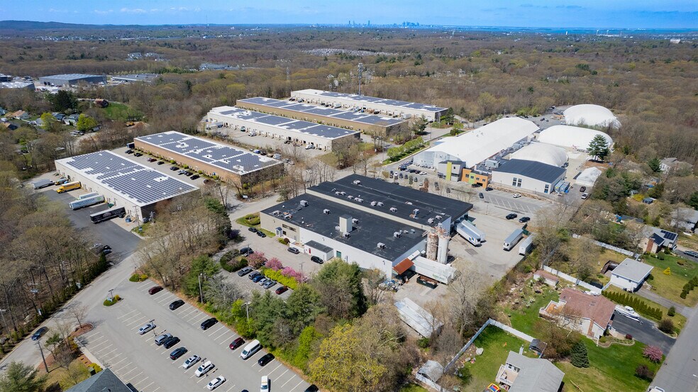 45 Finnell Dr, Weymouth, MA à vendre - Photo de l’immeuble – Image 3 sur 22