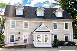 84 W Broadway, Derry, NH à louer Photo de l’immeuble– Image 1 sur 5