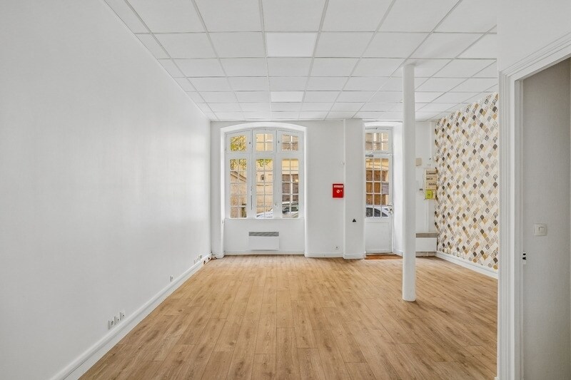19 Rue De Marignan, Paris à louer - Photo intérieure – Image 3 sur 8