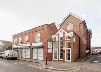 Plus de détails pour 73 Guildford St, Chertsey - Bureau à louer