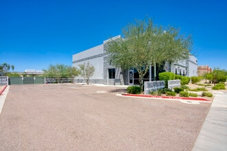 1550 W Parkside Ln, Phoenix, AZ à louer Photo intérieure– Image 2 sur 7
