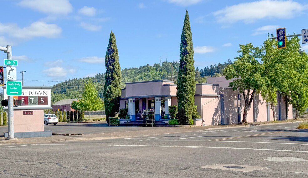 505 S A St, Springfield, OR à vendre - Photo principale – Image 1 sur 5