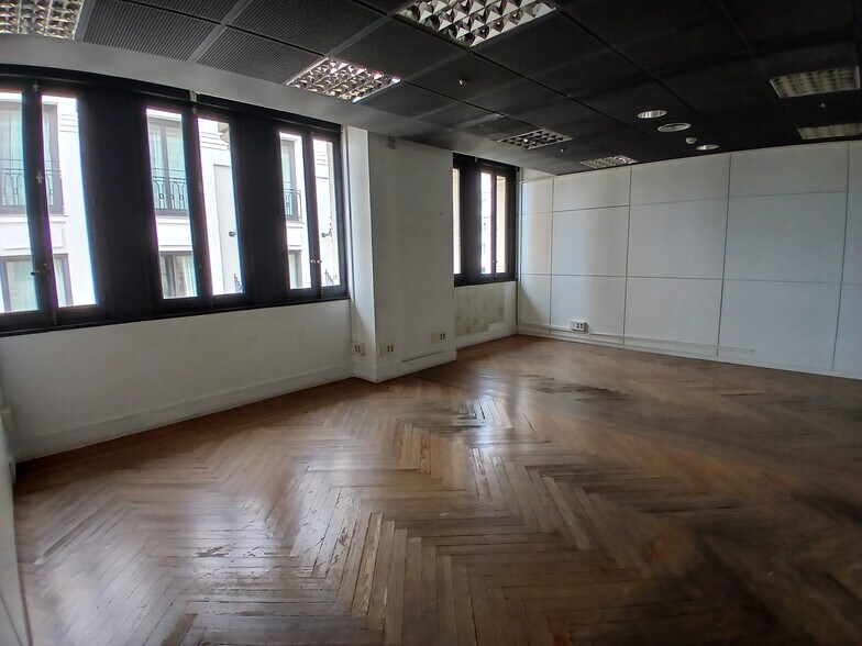 Bureau dans Madrid, Madrid à louer - Photo de l’immeuble – Image 2 sur 6