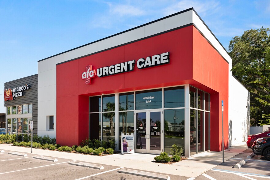 1440 Main St, Dunedin, FL à louer - Photo de l’immeuble – Image 2 sur 10