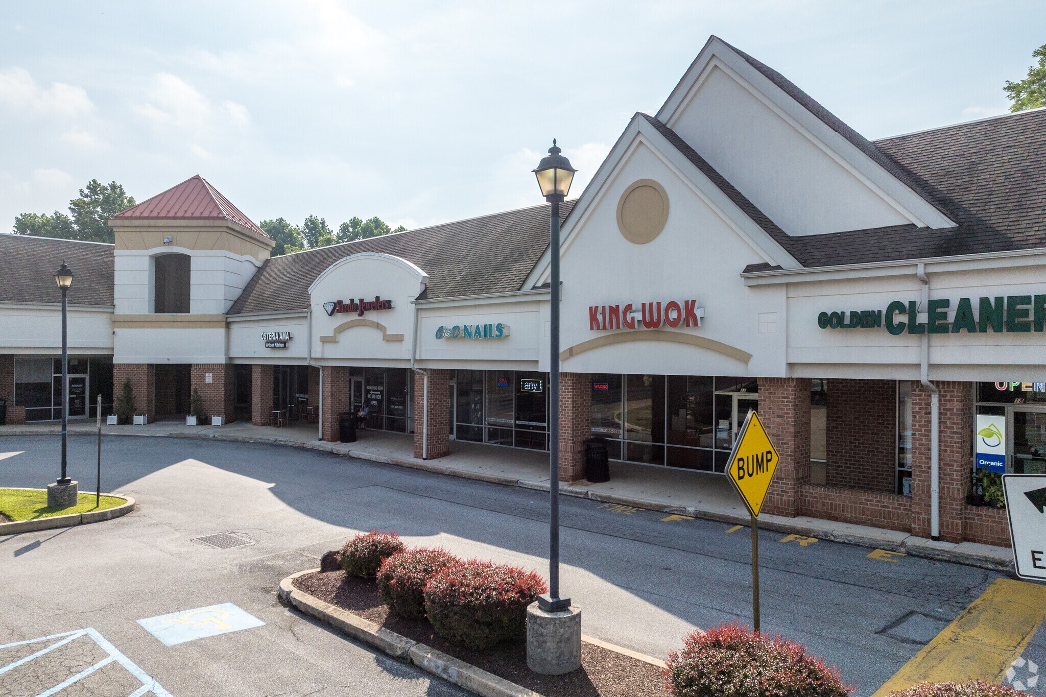 10-66 E Street Rd, West Chester, PA à louer Photo principale– Image 1 sur 12