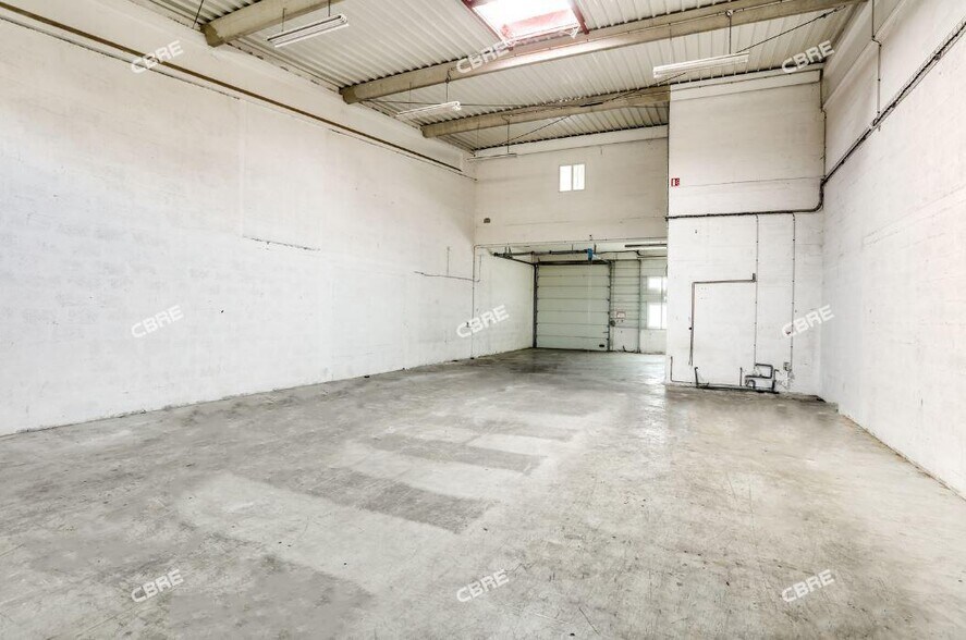 Bureau dans Vitry-sur-Seine à louer - Photo de l’immeuble – Image 3 sur 9