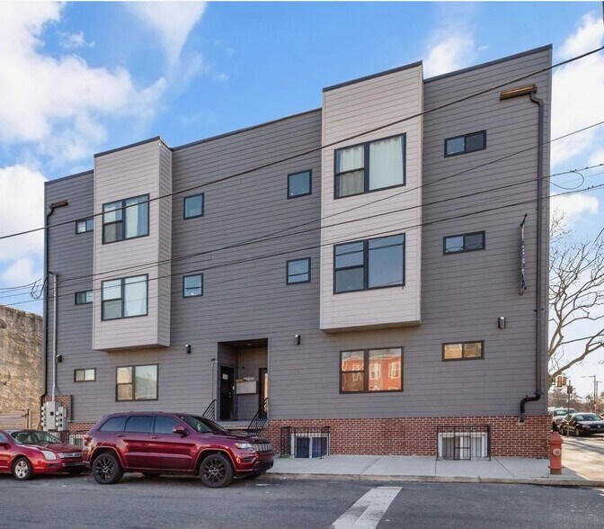 2331 N 33rd St, Philadelphia, PA à vendre - Photo de l’immeuble – Image 2 sur 5