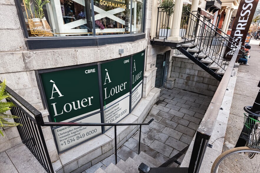 2065-2121 Rue Crescent, Montréal, QC à louer - Photo de l’immeuble – Image 2 sur 3