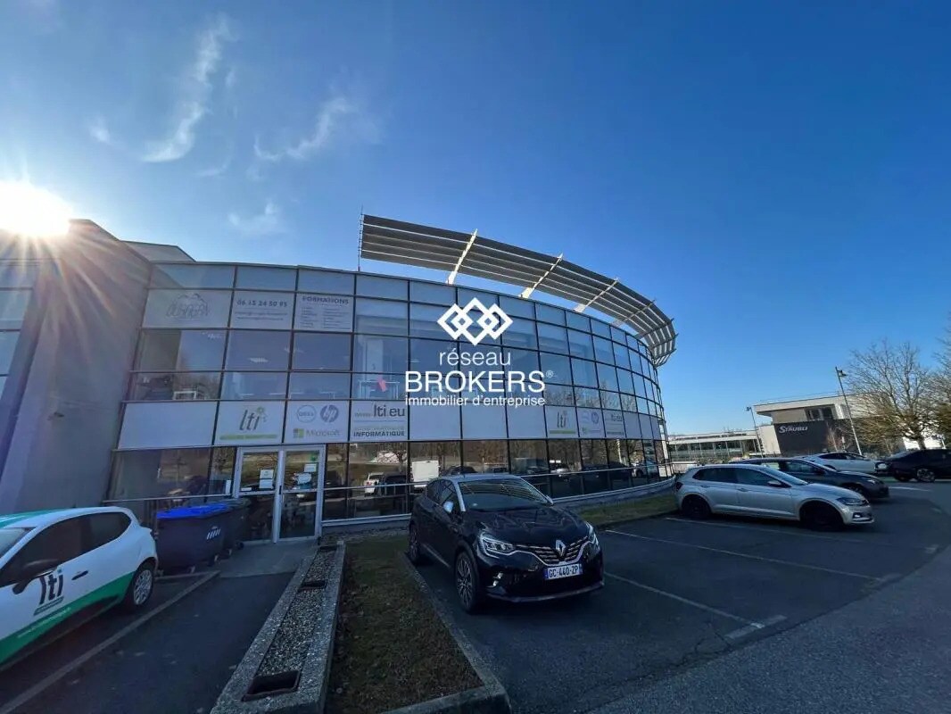 Bureau dans Annecy à louer Photo de l’immeuble– Image 1 sur 7