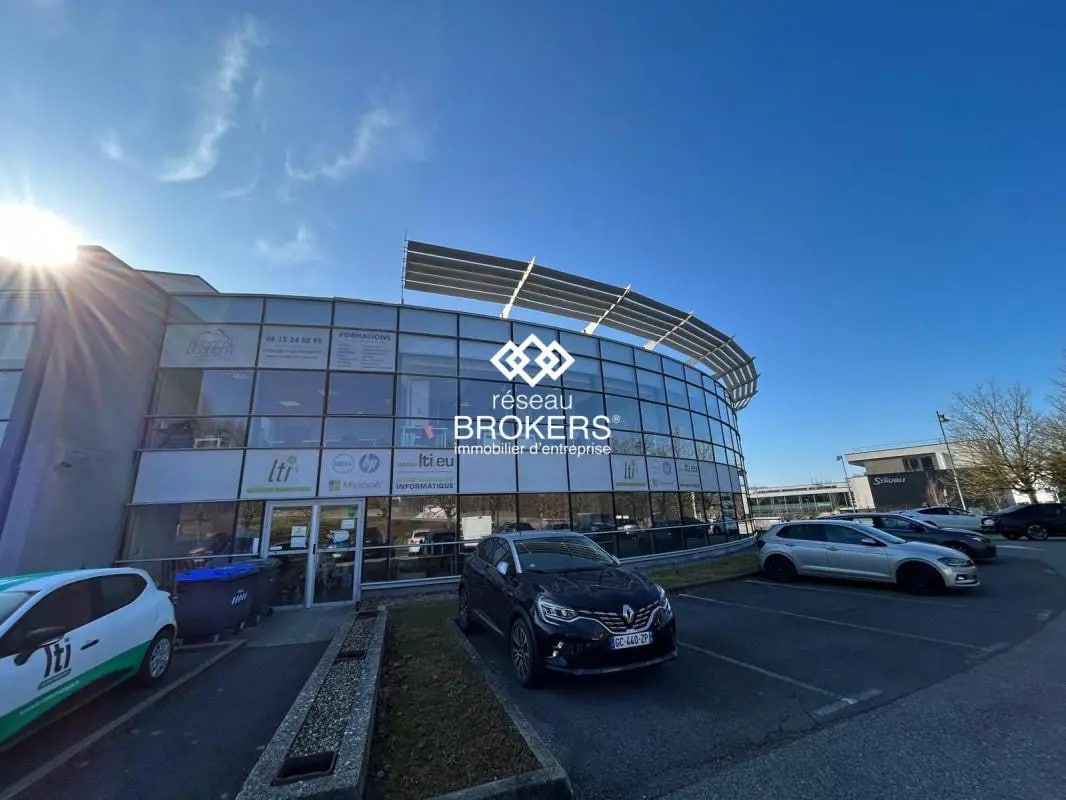 Bureau dans Annecy à louer Photo principale– Image 1 sur 7