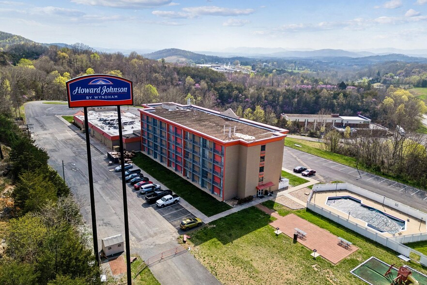 2836 N Lee Hwy, Lexington, VA à vendre - Photo principale – Image 1 sur 14
