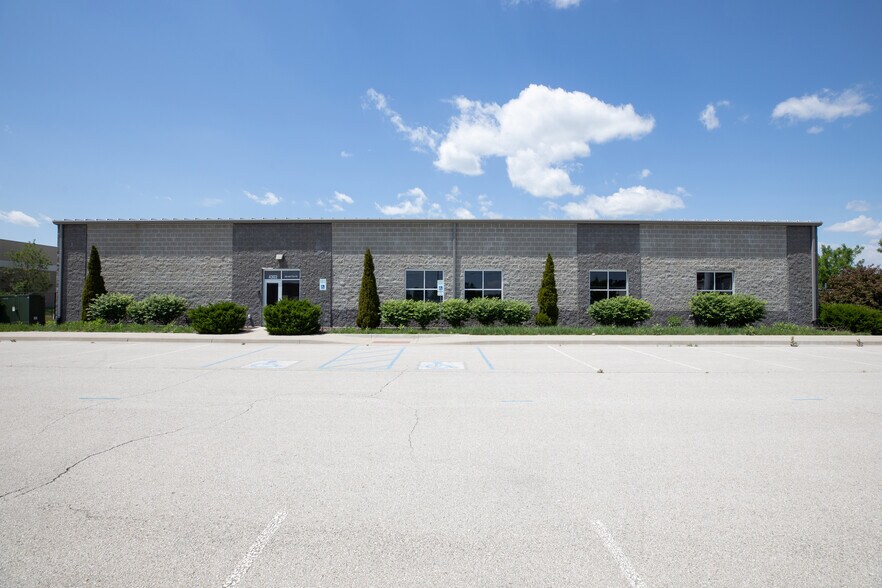 4302 NW Mattox Rd, Riverside, MO à vendre - Photo de l’immeuble – Image 1 sur 9