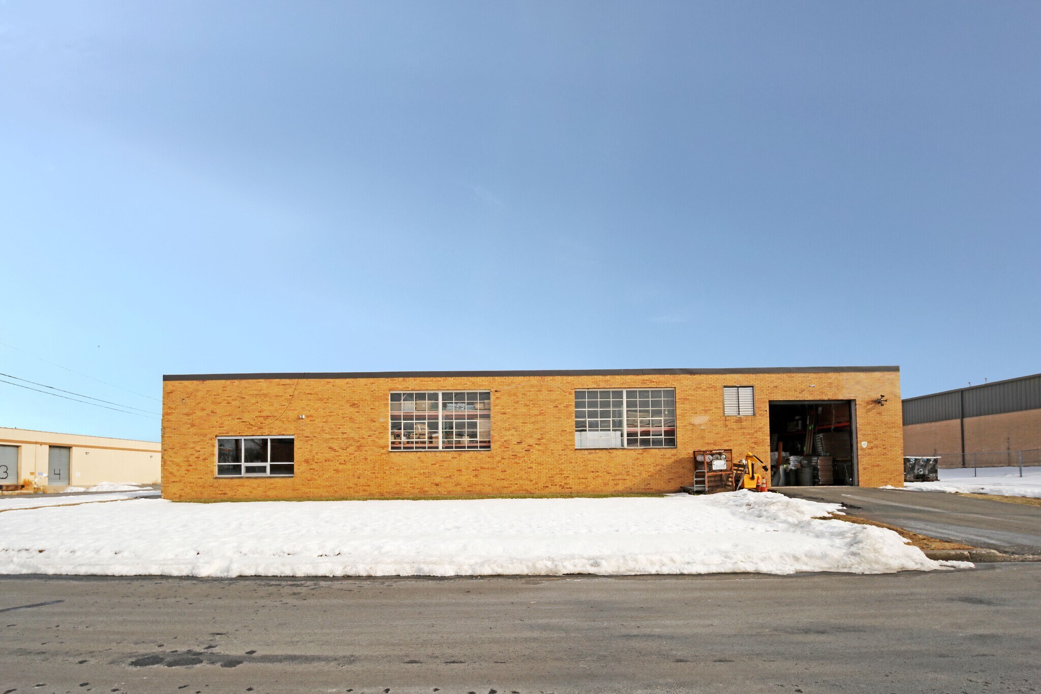 1 Barrett Ave & 10 Willow St portefeuille de 2 biens à vendre sur LoopNet.fr Photo de l’immeuble– Image 1 sur 11