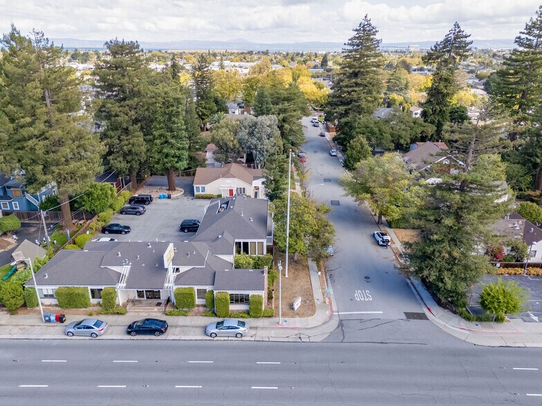 1021 S El Camino Real, San Mateo, CA à vendre - Photo de l’immeuble – Image 3 sur 93