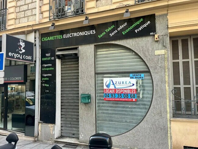 Plus de détails pour Local commercial à vendre